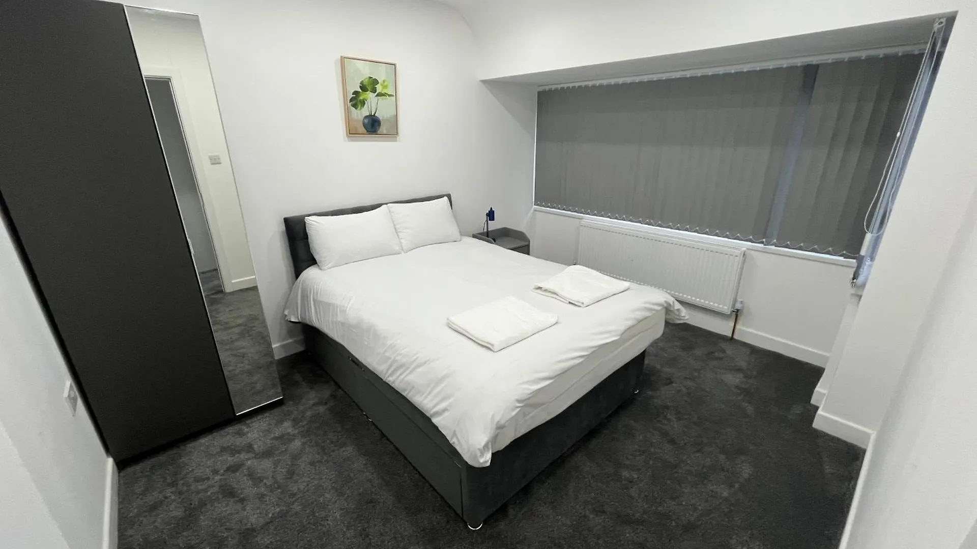 Apartment Lovely Home Near Bhx Airport, Nec Birmingham